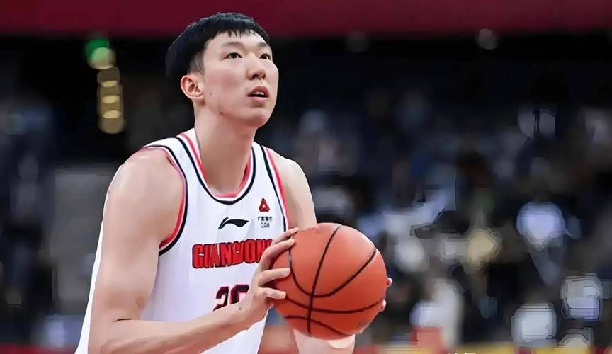 5月8日中国榜样篮球季周琦谈初来北京遭球迷质疑