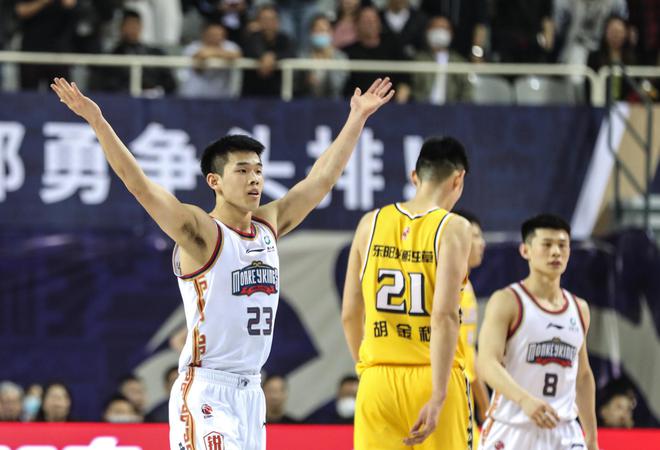 本土得分王林葳正式被签下，冲击NBA联赛曙光初现