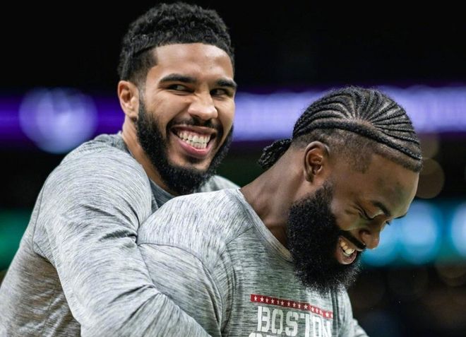 NBA 季后赛激战正酣：东西部半决赛战况及各队情况分析