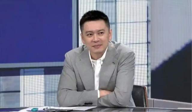 辽宁被淘汰后杨鸣休赛季连轴转，CBA与NBA解说展现多样风采