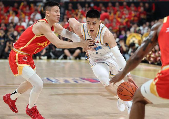5月7日杭州黄龙体育馆 CBA总决赛第一场北京队获胜详情