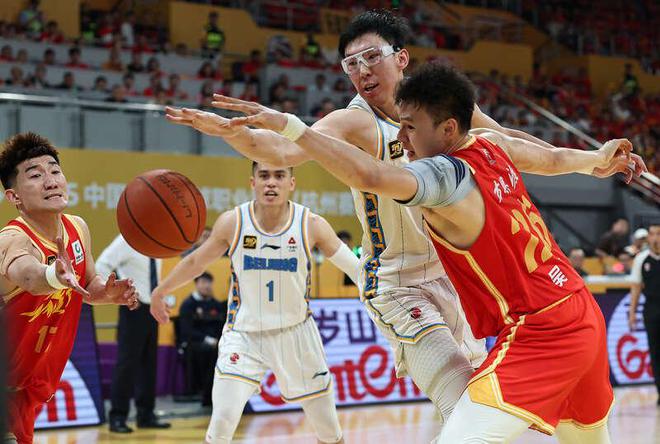 5月7日杭州黄龙体育馆 CBA总决赛第一场北京队获胜详情