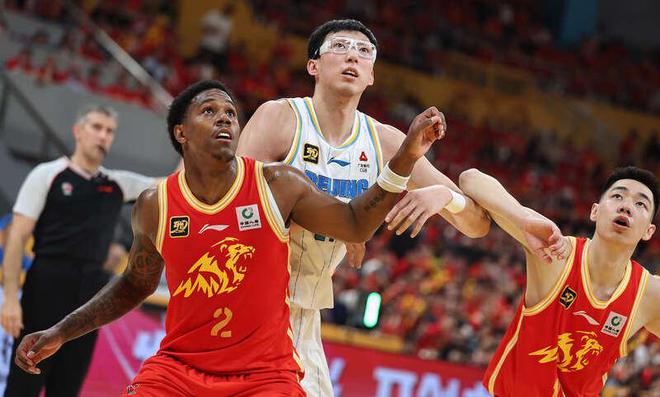 5月7日杭州黄龙体育馆 CBA总决赛第一场北京队获胜详情