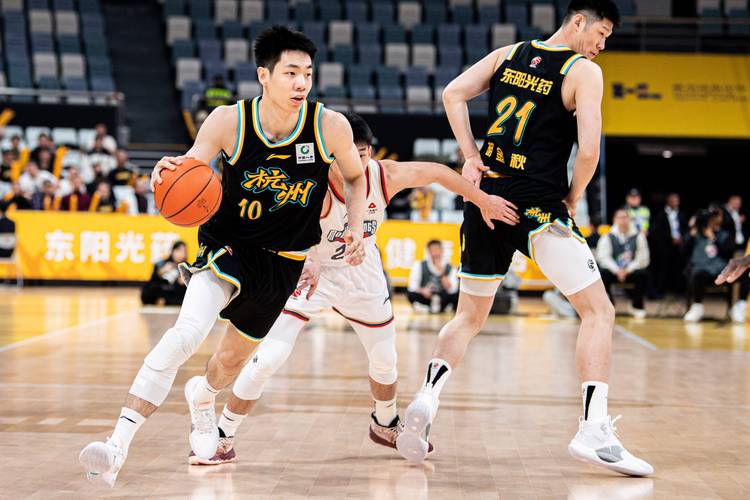 5月7日杭州黄龙体育馆 CBA总决赛第一场北京队获胜详情