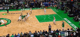 尼克斯队2-0领先！逆转击败NBA卫冕冠军，米卡尔-布里奇斯表现出色