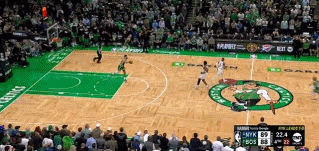 尼克斯队2-0领先！逆转击败NBA卫冕冠军，米卡尔-布里奇斯表现出色