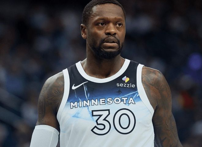 NBA 季后赛战况激烈，多位球星闪耀，兰德尔涅槃重生引关注