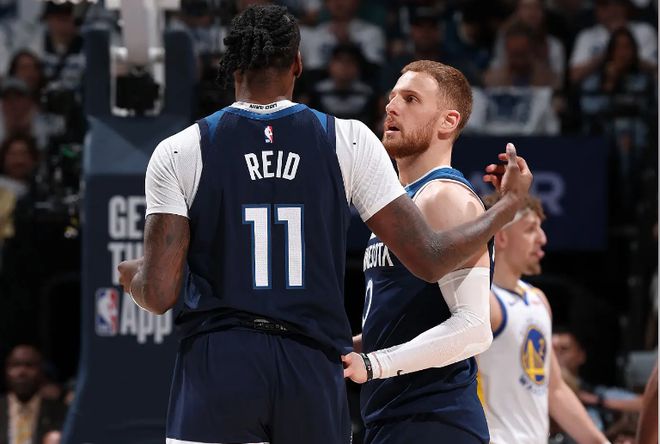 NBA 季后赛森林狼胜勇士扳平总比分，纳兹 - 里德表现出色