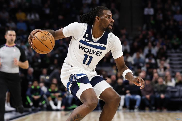 NBA 季后赛森林狼胜勇士扳平总比分，纳兹 - 里德表现出色