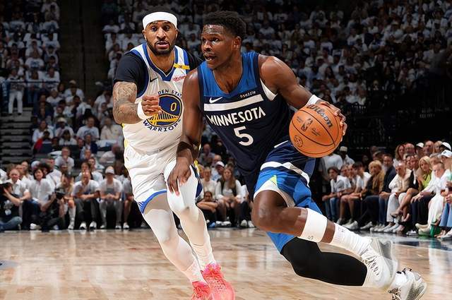 NBA季后赛第二轮第二场战罢，明日骑士与步行者等将展开第三场较量