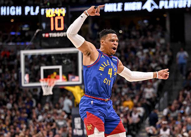 NBA西部半决赛G3：掘金主场险胜雷霆，威少表现亮点与不足并存