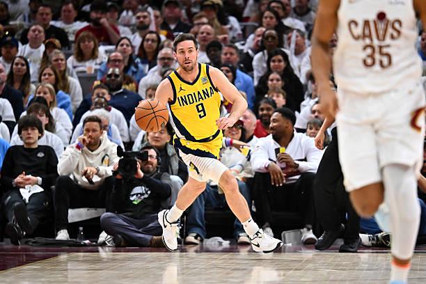 NBA 东部半决赛 G3：骑士扳平总比分，麦康奈尔表现出色引关注