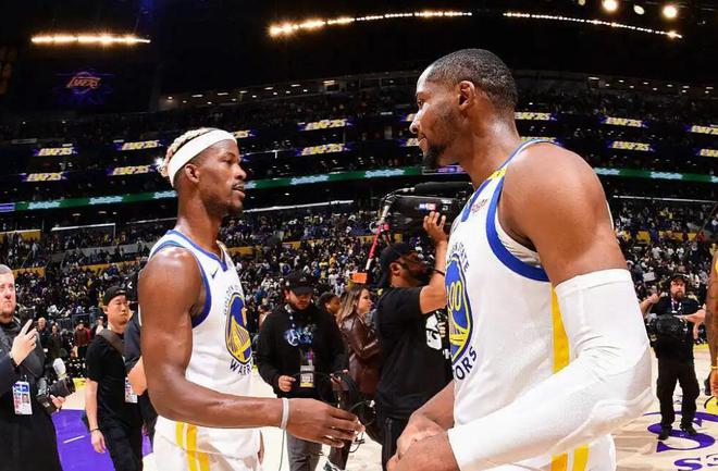 5月11日NBA季后赛：库里缺阵勇士变陌生队，森林狼赢下西决焦点战