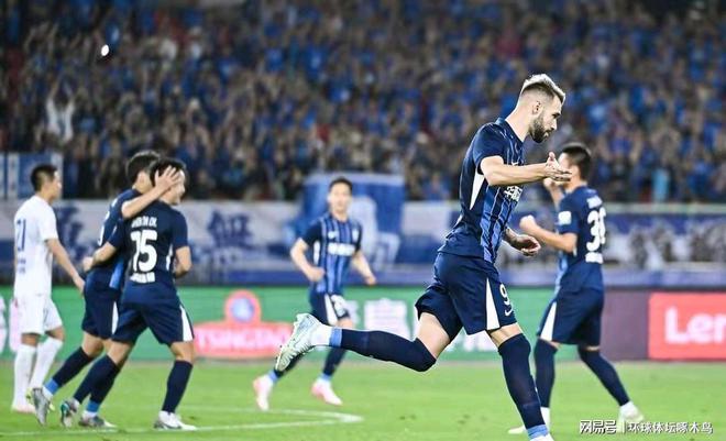 5月11日中超第12轮武汉三镇与大连英博精彩对决，2-2握手言和