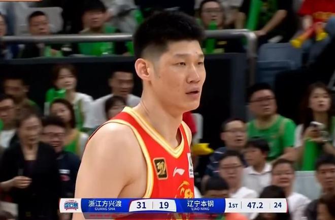 CBA半决赛广厦男篮大胜辽宁男篮，外籍裁判吹罚出色比赛流畅